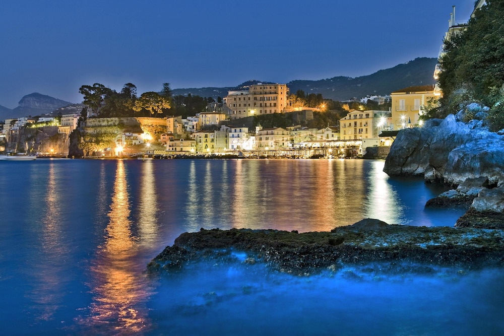 Hilton Sorrento Palace — Beach in Sorrento, Campania
