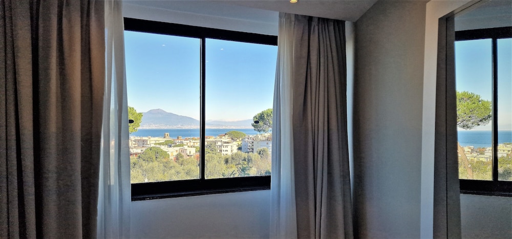 Hilton Sorrento Palace — Hotel rooms in Sorrento, Campania