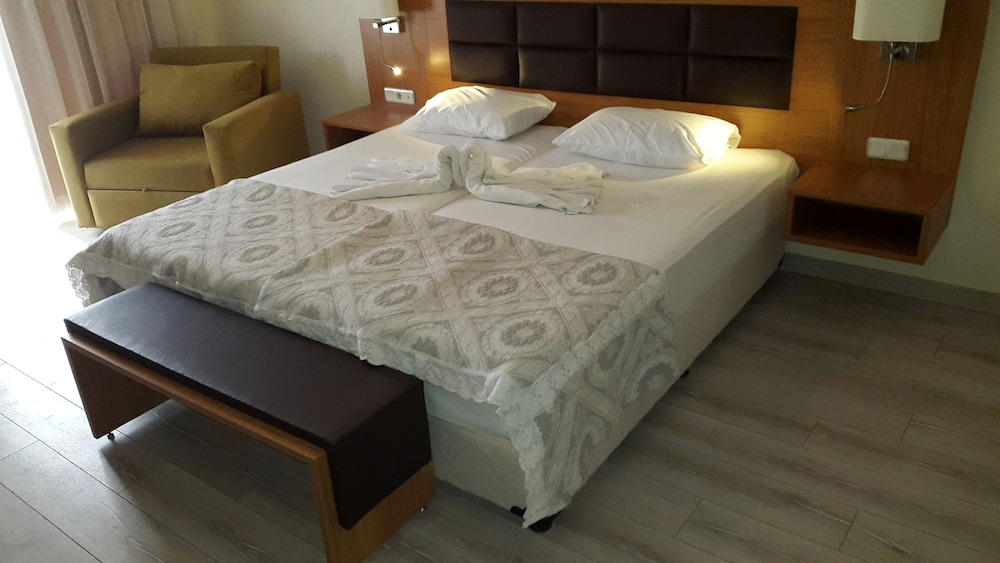 Begonville Hotel — Rooms in Marmaris, Mugla