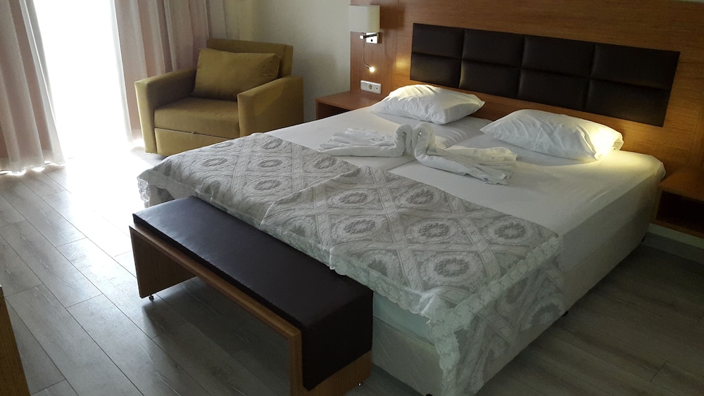Begonville Hotel — Rooms in Marmaris, Mugla