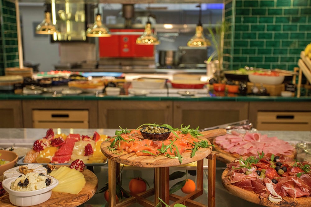 Canopy by Hilton Zagreb - City Centre — Restaurant & bars in Zagreb, Zagreb (city)