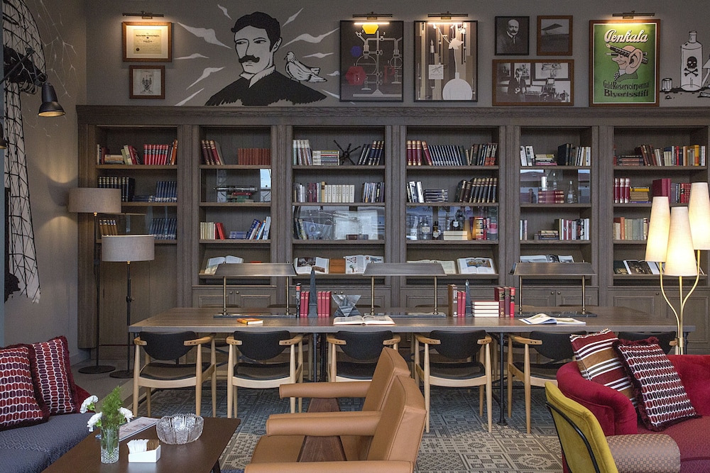 Canopy by Hilton Zagreb - City Centre — Restaurant & bars in Zagreb, Zagreb (city)