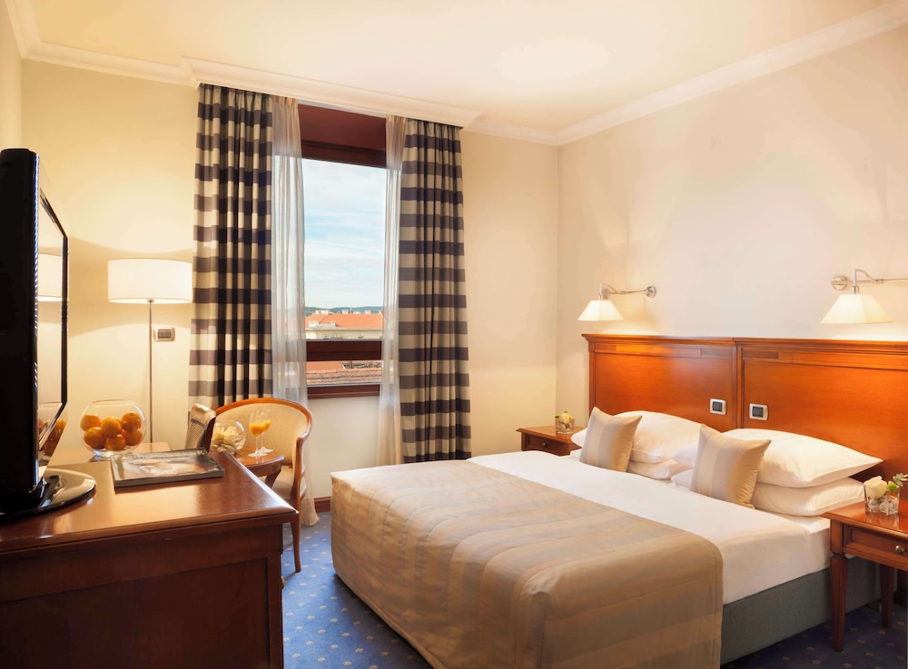 Best Western Premier Hotel Astoria — Hotel rooms in Zagreb, Zagreb (city)