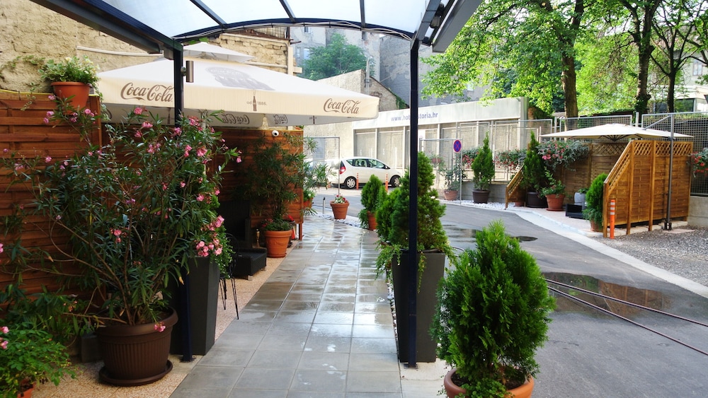 Best Western Premier Hotel Astoria — Restaurant & bars in Zagreb, Zagreb (city)