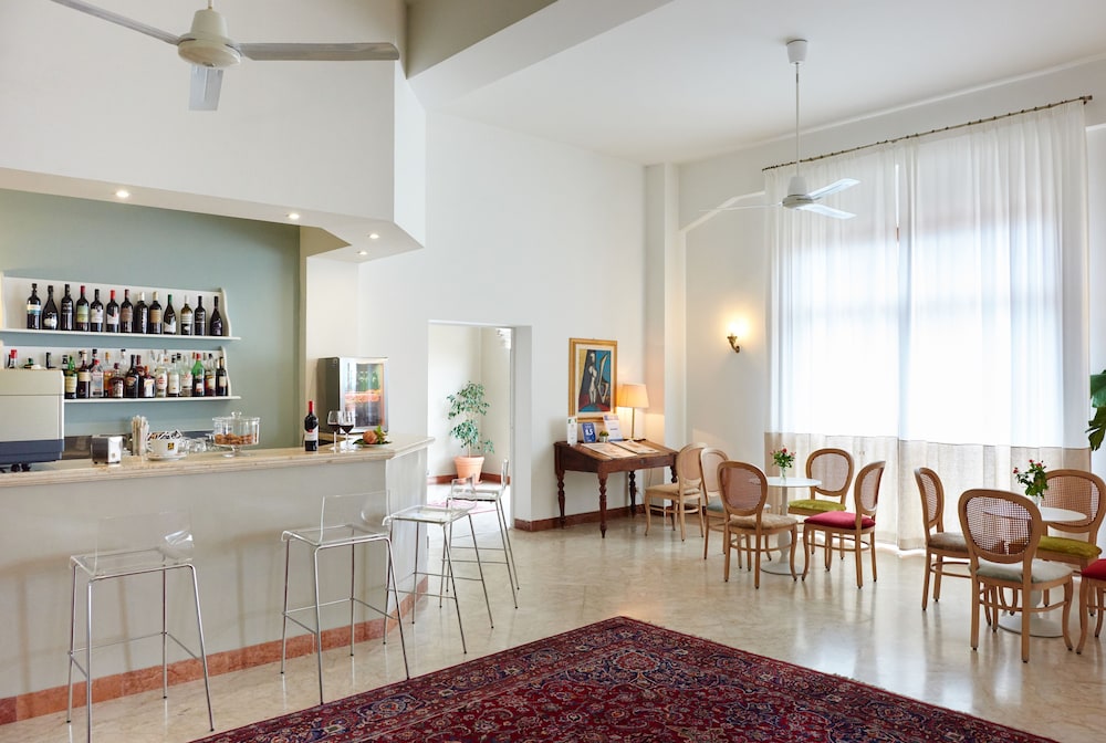 Hotel Punta Nord - Est — Restaurant & bars in Castellammare del Golfo, Sicily