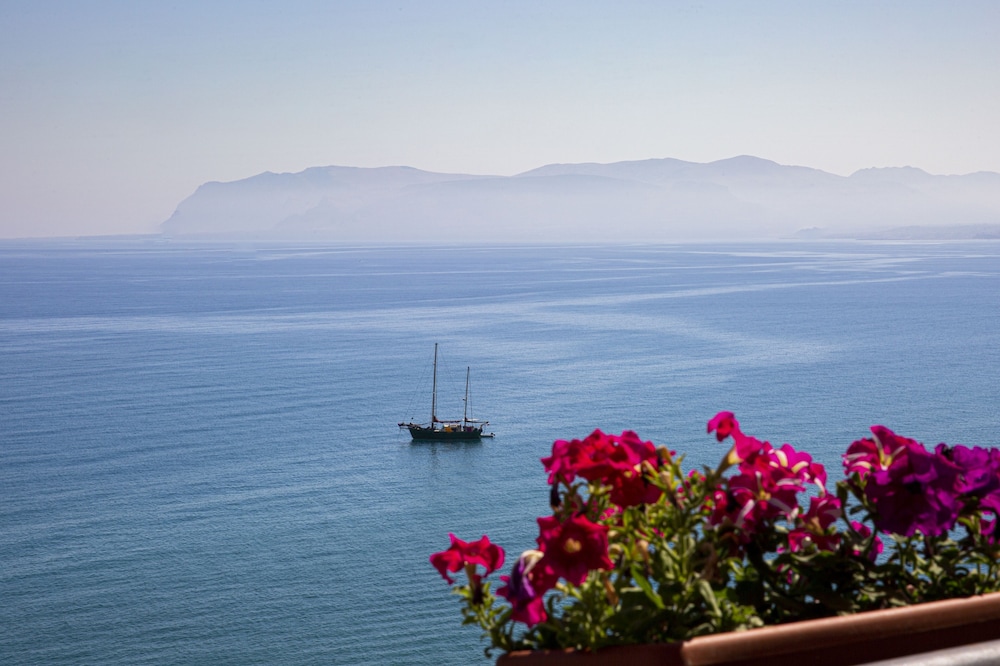 Hotel Punta Nord - Est — Attractions in the area in Castellammare del Golfo, Sicily