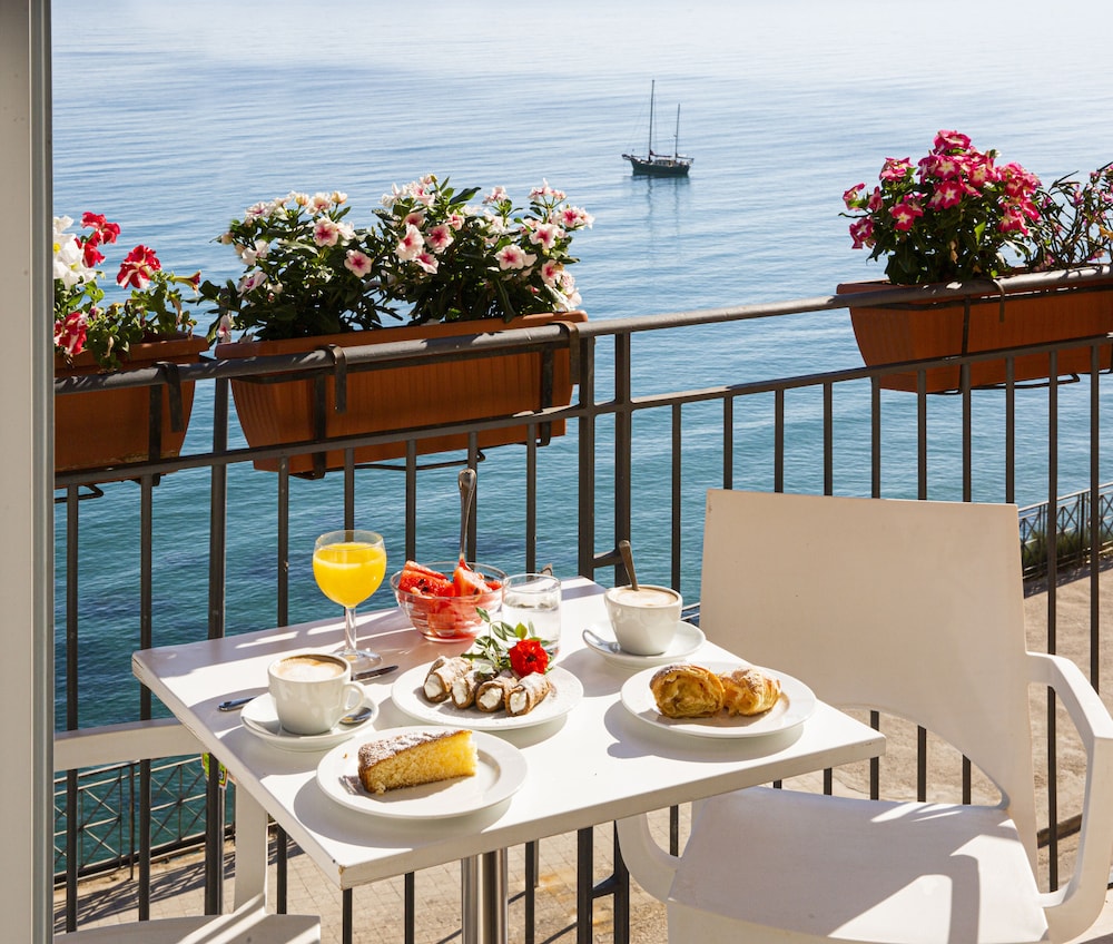 Hotel Punta Nord - Est — Restaurant & bars in Castellammare del Golfo, Sicily