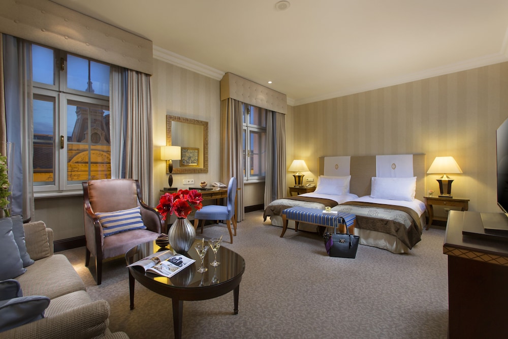 Hotel Esplanade Zagreb — Hotel rooms in Zagreb, Zagreb (city)