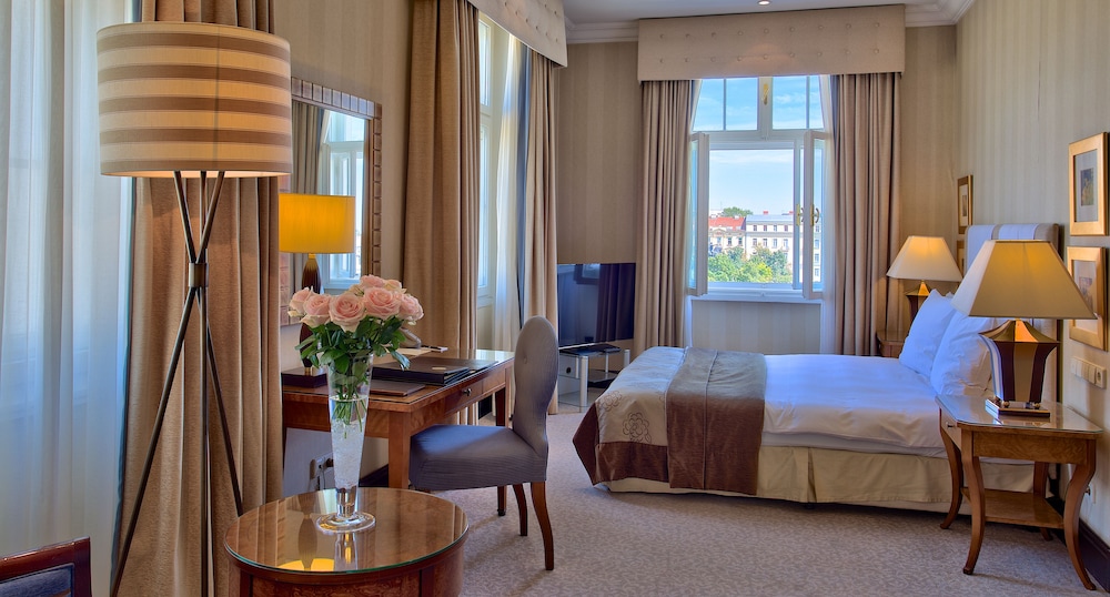 Hotel Esplanade Zagreb — Hotel rooms in Zagreb, Zagreb (city)