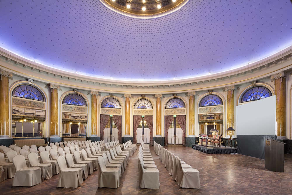 Hotel Esplanade Zagreb — Hotel building in Zagreb, Zagreb (city)