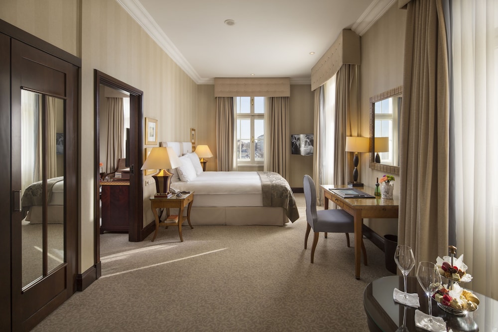 Hotel Esplanade Zagreb — Hotel rooms in Zagreb, Zagreb (city)