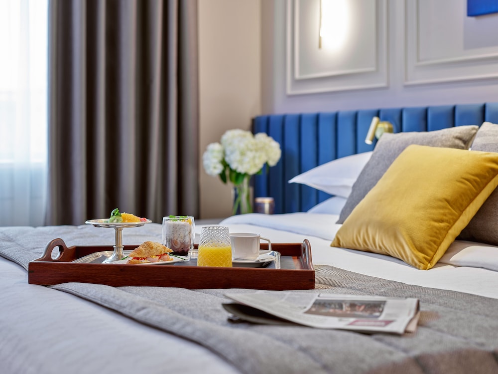 Sheraton Zagreb Hotel — Hotel rooms in Zagreb, Zagreb (city)