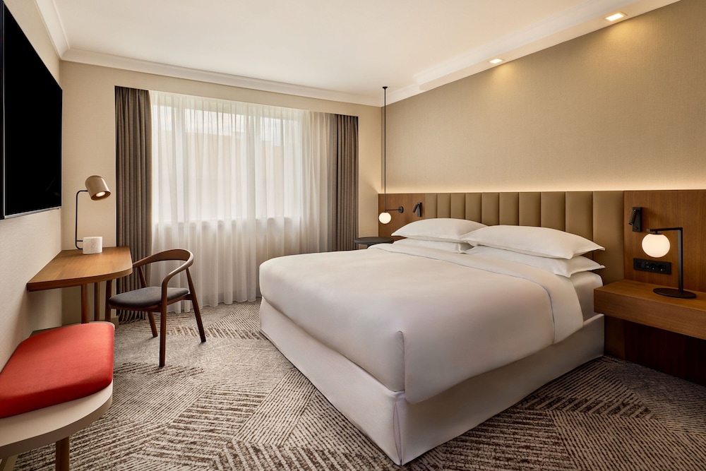 Sheraton Zagreb Hotel — Hotel rooms in Zagreb, Zagreb (city)
