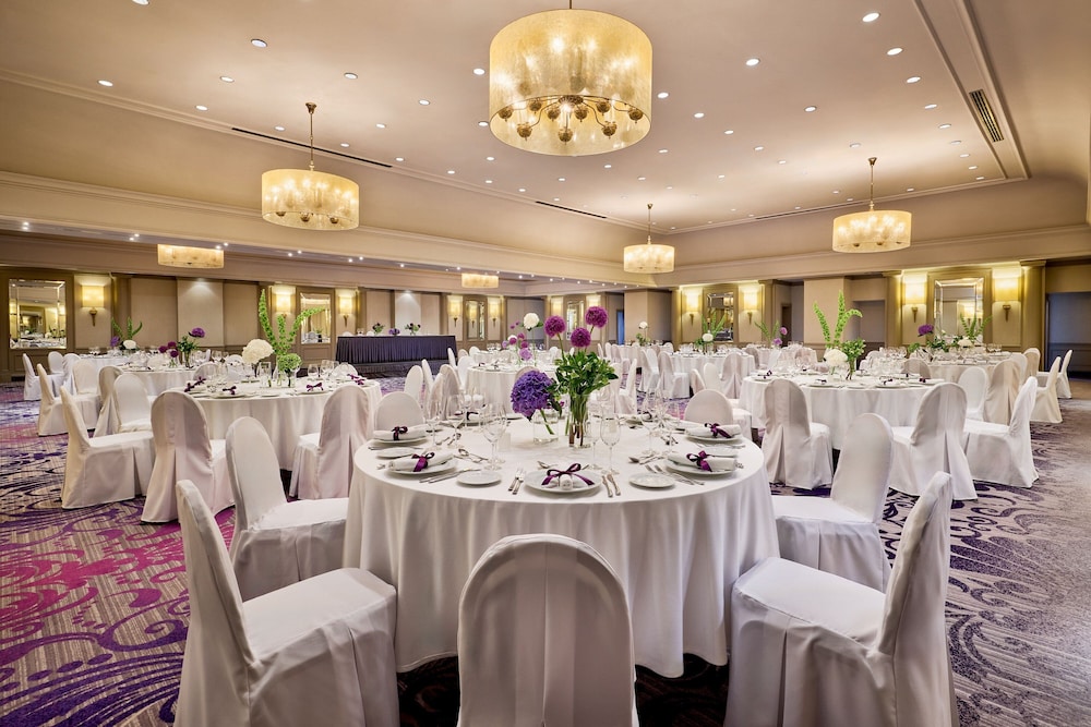 Sheraton Zagreb Hotel — Hotel building in Zagreb, Zagreb (city)