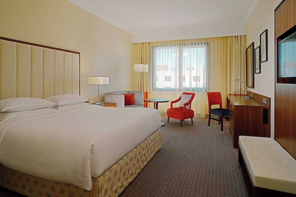 Sheraton Zagreb Hotel — Hotel rooms in Zagreb, Zagreb (city)