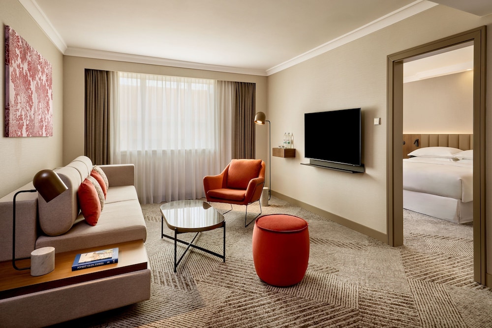 Sheraton Zagreb Hotel — Hotel rooms in Zagreb, Zagreb (city)