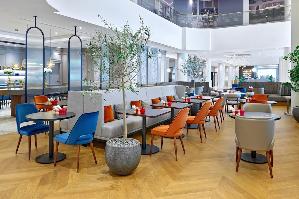 Sheraton Zagreb Hotel — Restaurant & bars in Zagreb, Zagreb (city)