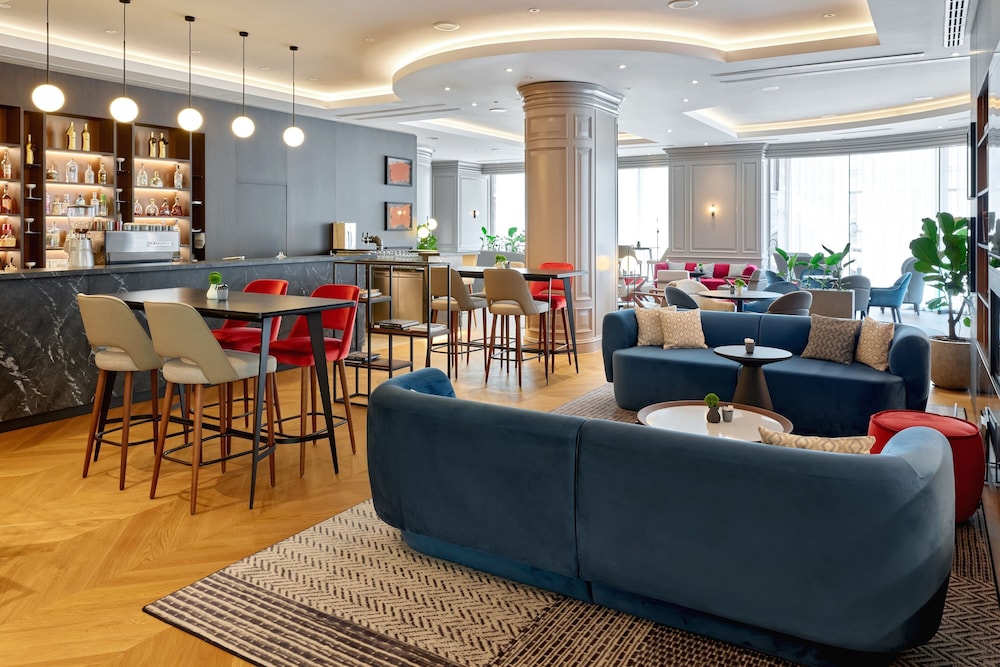 Sheraton Zagreb Hotel — Restaurant & bars in Zagreb, Zagreb (city)