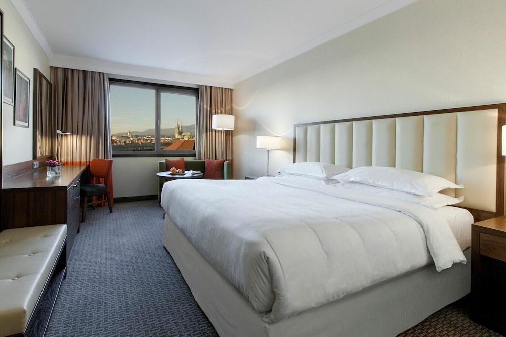Sheraton Zagreb Hotel — Hotel rooms in Zagreb, Zagreb (city)