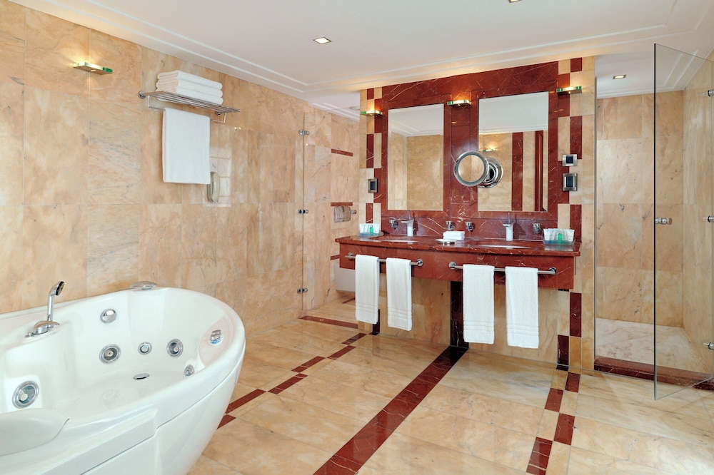 The Westin Zagreb — Hotel rooms in Zagreb, Zagreb (city)