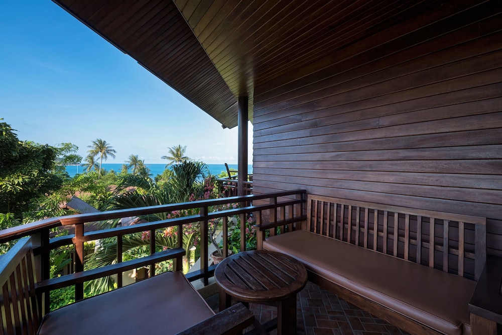 Nora Beach Resort and Spa — Hotel rooms in Bo Phut, Surat Thani