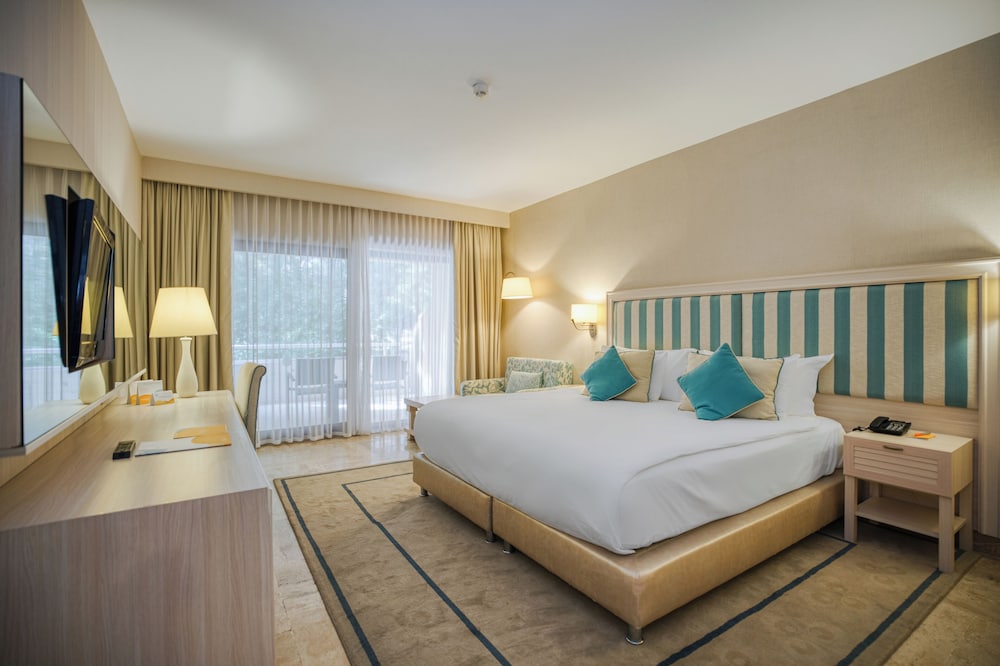 Martı Myra - All Inclusive — Hotel rooms in Kemer