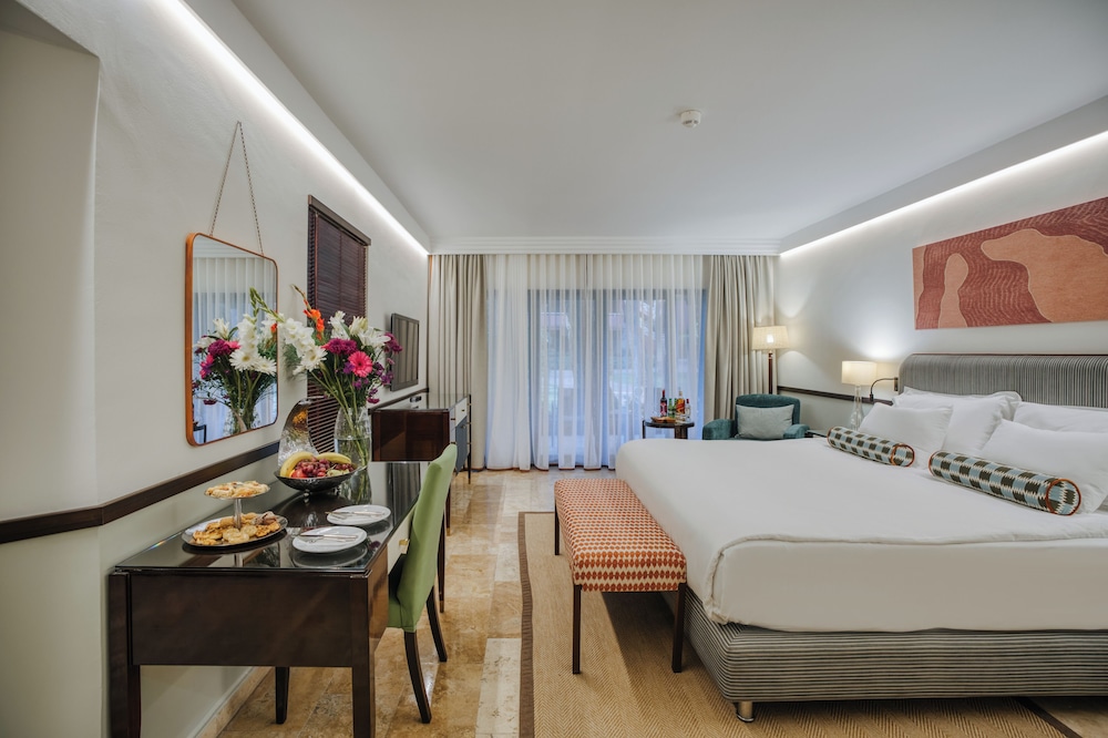 Martı Myra - All Inclusive — Hotel rooms in Kemer