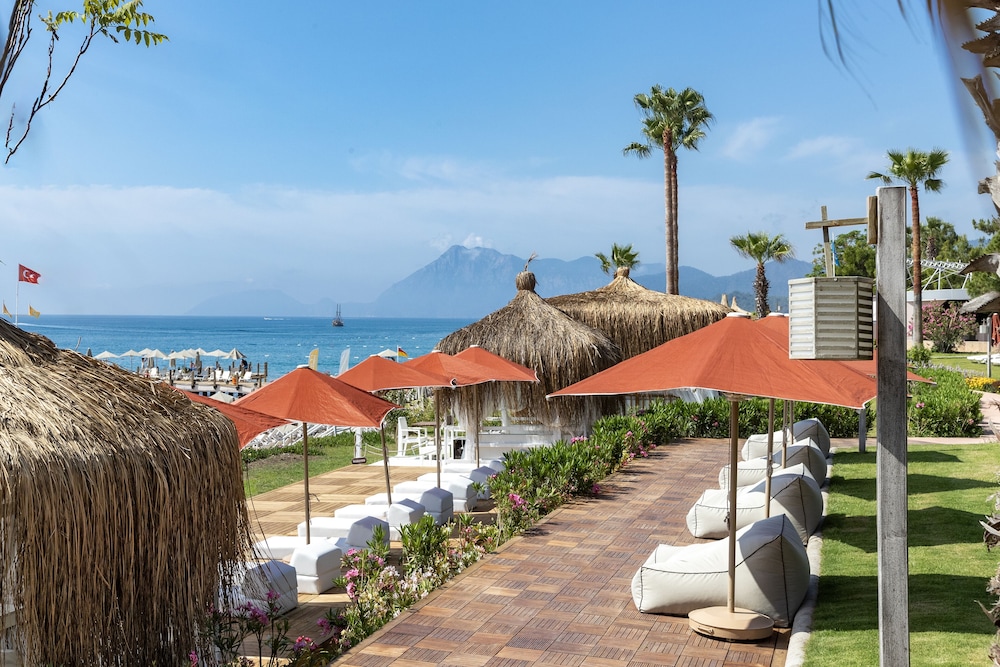 Martı Myra - All Inclusive — Beach in Kemer