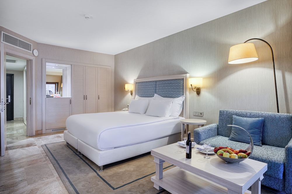 Martı Myra - All Inclusive — Hotel rooms in Kemer