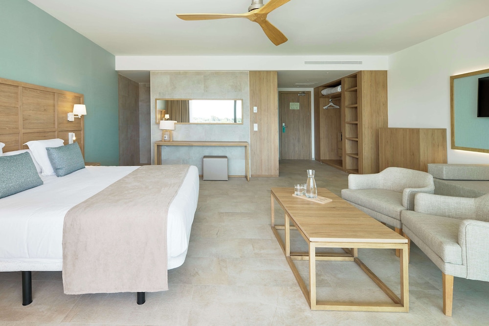 Iberostar Waves Cala Domingos -All Inclusive — Hotel rooms in Calas de Mallorca, Balearic Islands