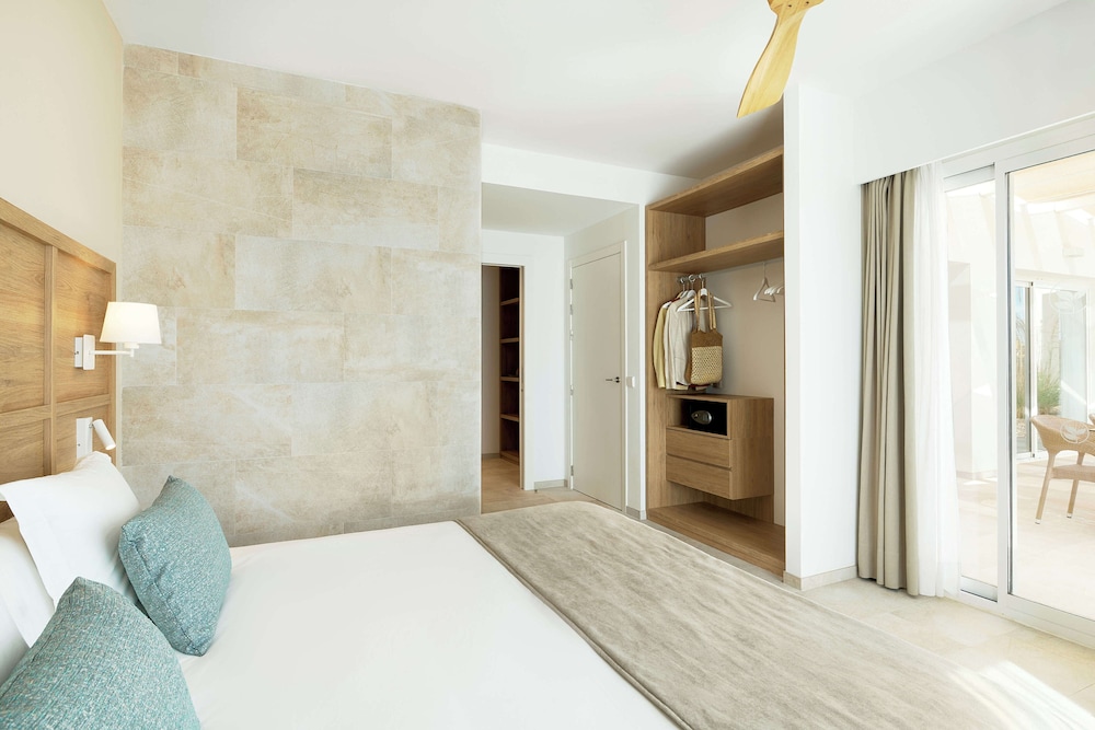 Iberostar Waves Cala Domingos -All Inclusive — Hotel rooms in Calas de Mallorca, Balearic Islands