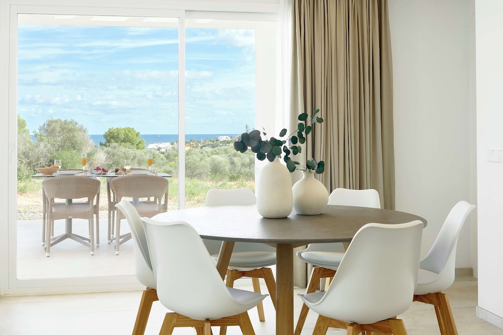 Iberostar Waves Cala Domingos -All Inclusive — Restaurant & bars in Calas de Mallorca, Balearic Islands