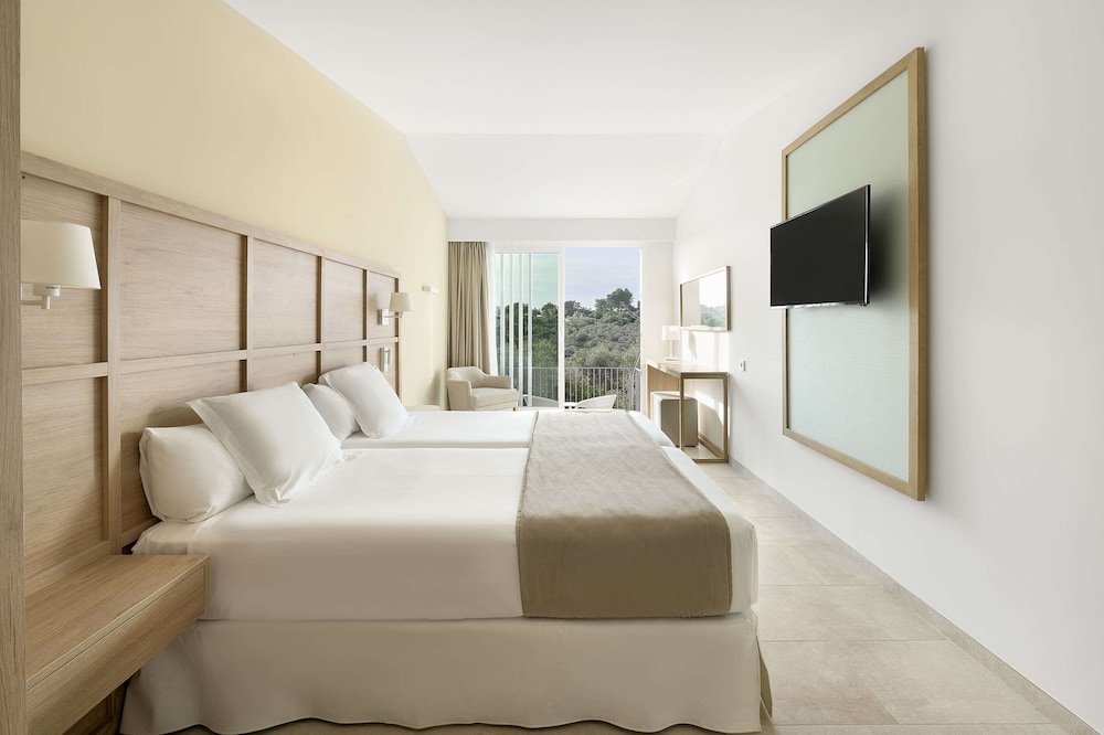 Iberostar Waves Cala Domingos -All Inclusive — Hotel rooms in Calas de Mallorca, Balearic Islands