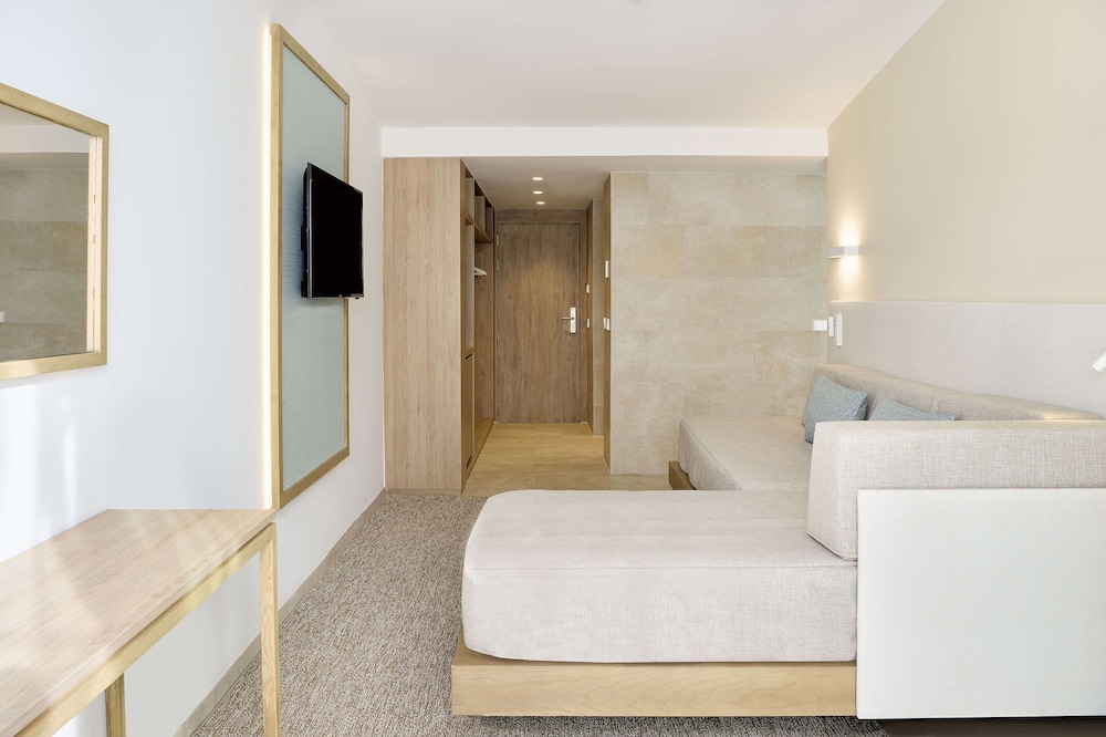 Iberostar Waves Cala Domingos -All Inclusive — Hotel rooms in Calas de Mallorca, Balearic Islands
