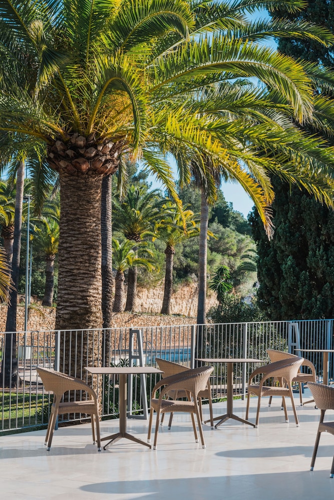 Iberostar Waves Cala Domingos -All Inclusive — Restaurant & bars in Calas de Mallorca, Balearic Islands