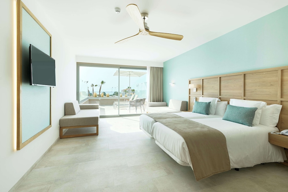 Iberostar Waves Cala Domingos -All Inclusive — Hotel rooms in Calas de Mallorca, Balearic Islands