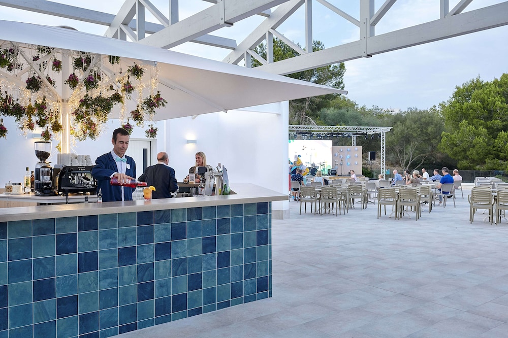 Iberostar Waves Cala Domingos -All Inclusive — Restaurant & bars in Calas de Mallorca, Balearic Islands
