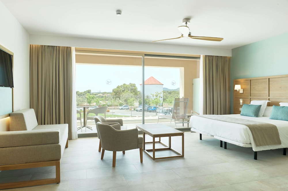Iberostar Waves Cala Domingos -All Inclusive — Hotel rooms in Calas de Mallorca, Balearic Islands