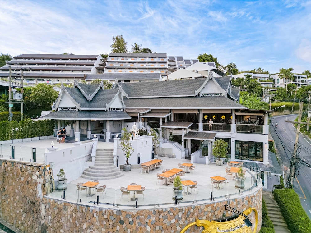 Orchidacea Resort — Hotel building in Karon, Phuket Province