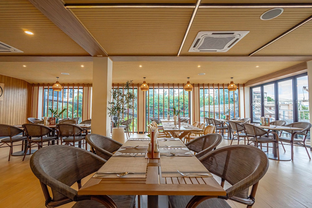 Orchidacea Resort — Restaurant & bars in Karon, Phuket Province