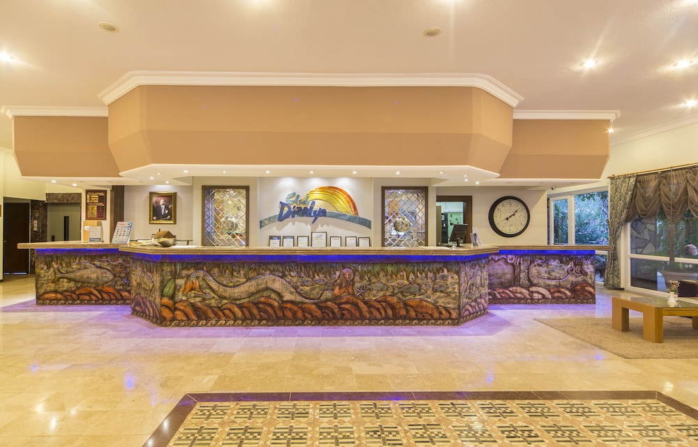 Club Dizalya Hotel — Hotel building in Alanya