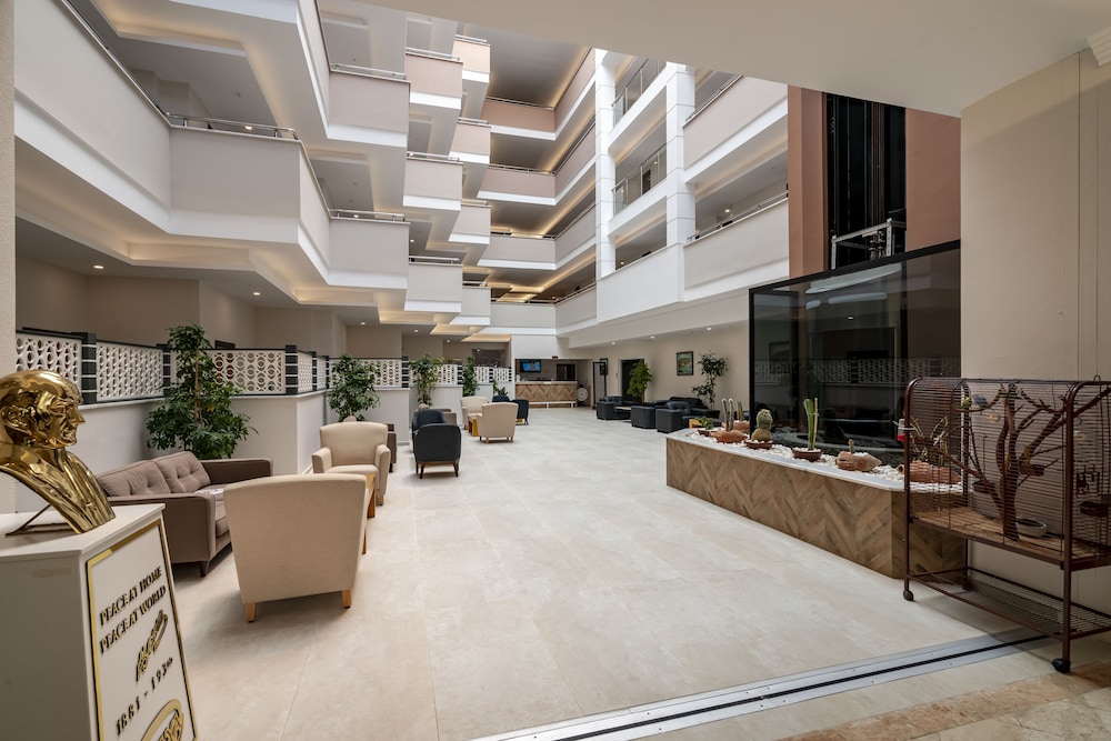 Club Dizalya Hotel — Hotel building in Alanya