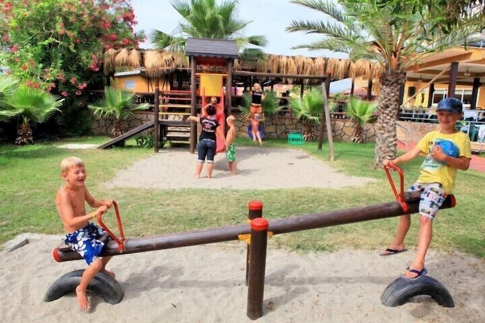 Club Dizalya Hotel — Attractions for children in Alanya
