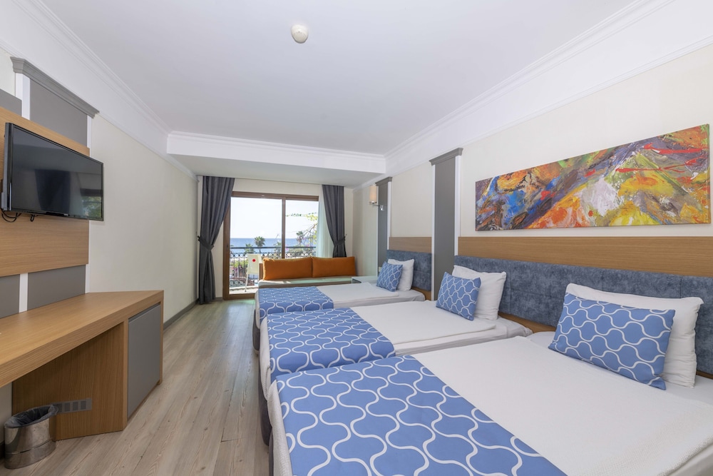 Armas Labada — Hotel rooms in Kemer