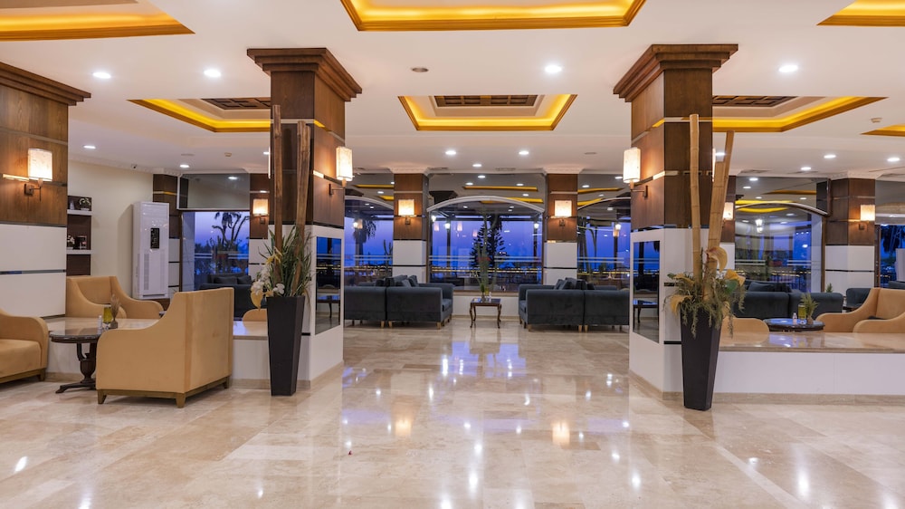 Armas Labada — Hotel building in Kemer