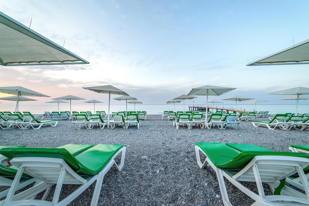 Armas Labada — Beach in Kemer