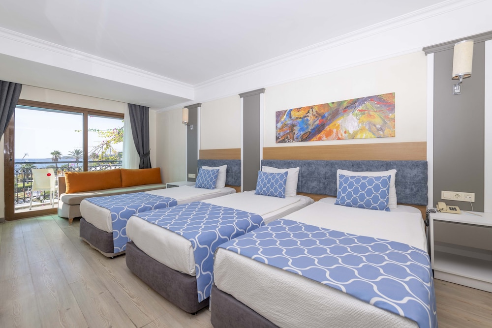 Armas Labada — Hotel rooms in Kemer