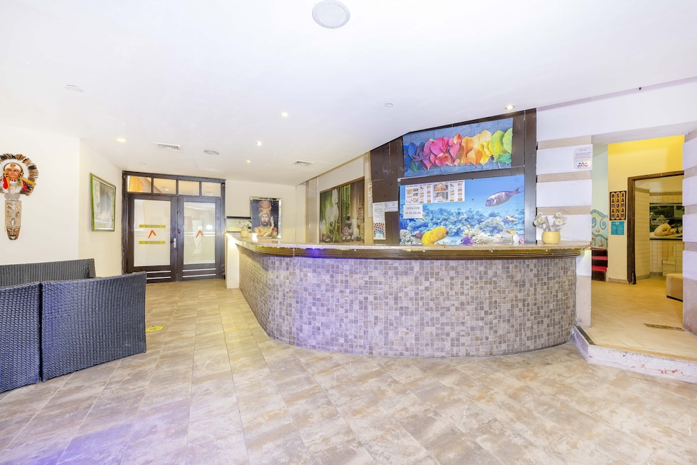 Armas Labada — Hotel building in Kemer