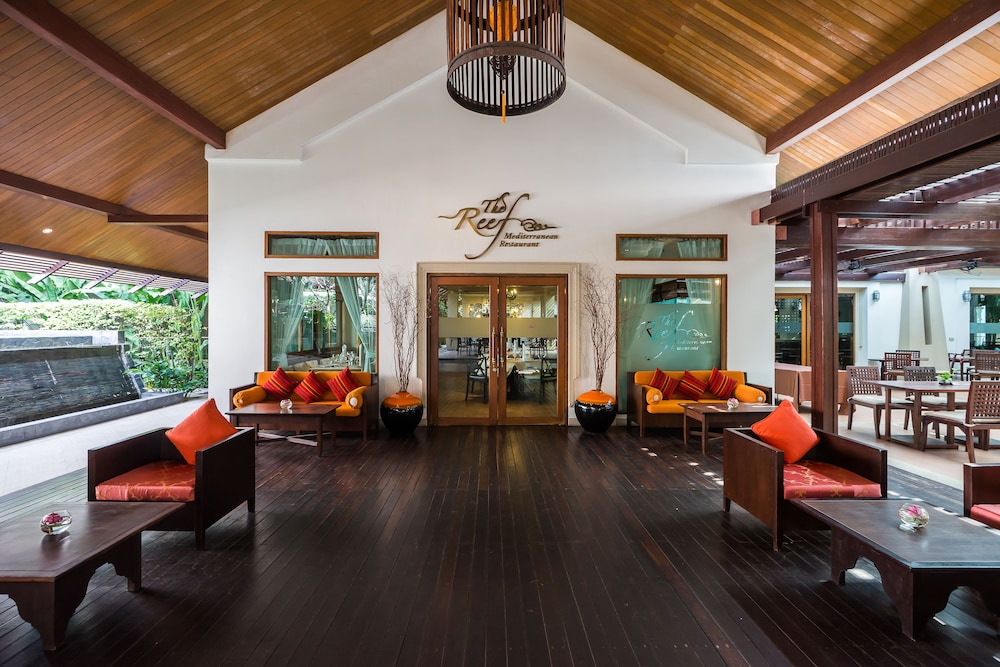 Ravindra Beach Resort And Spa — Restaurant & bars in Sattahip, Chonburi