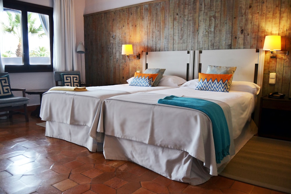 Parador de Mojácar — Hotel rooms in Mojacar, Andalusia